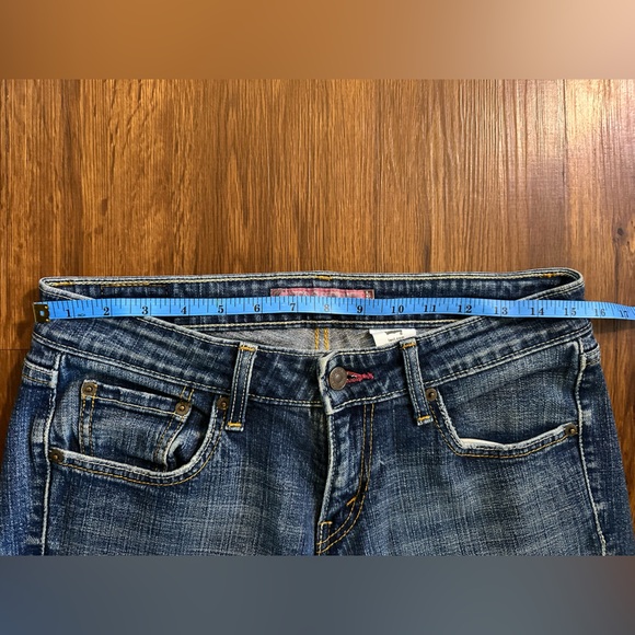 Levi’s Women’s 524 Super Low Boot Cut Denim Jeans Size 9 - Picture 5 of 7